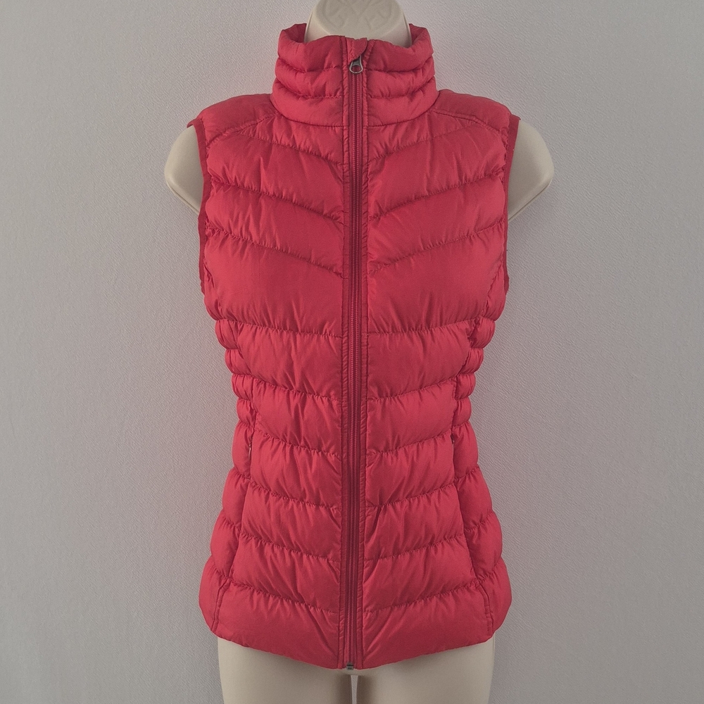 Blanc Noir Puffer Vest XS Excellent! 80% Down 20% Feathers Bright Reddish Pink